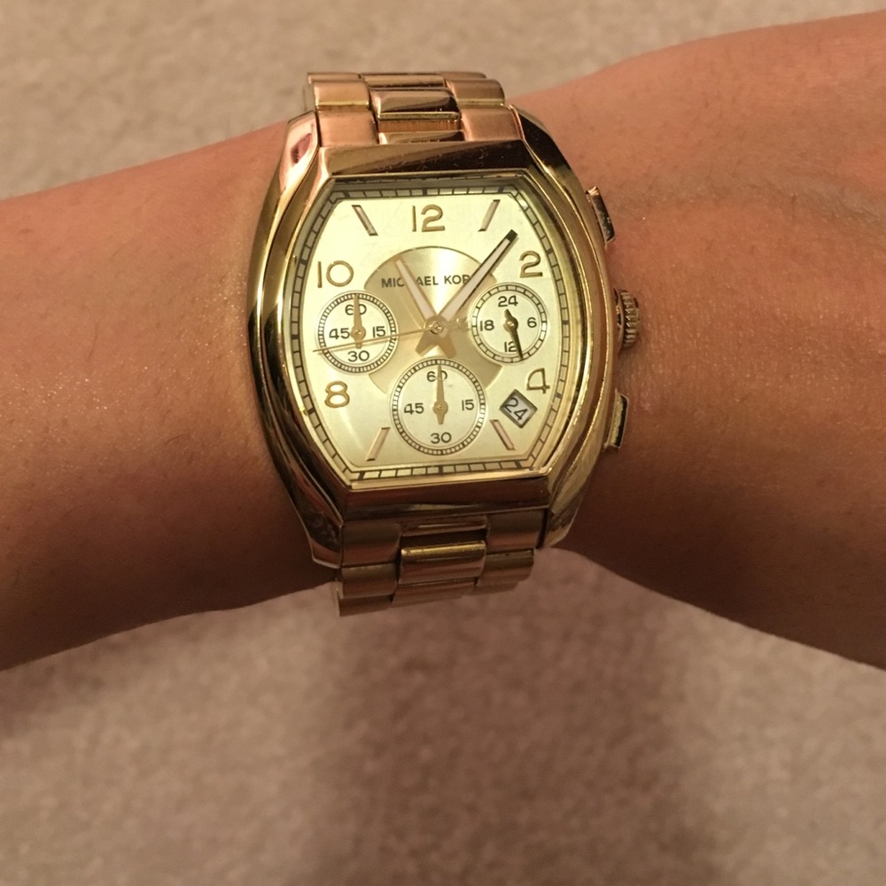 Michael kors gold watch